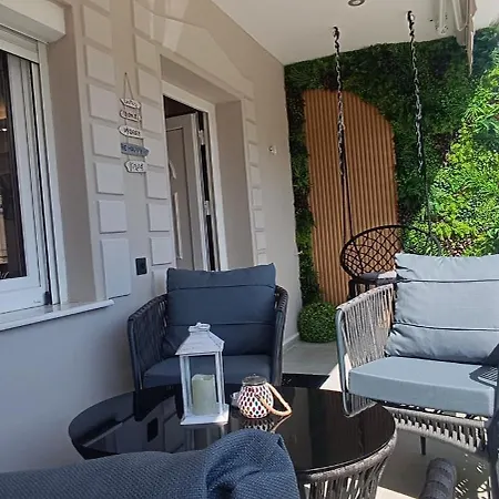 Apartment Th Tsimas Luxury 4 *